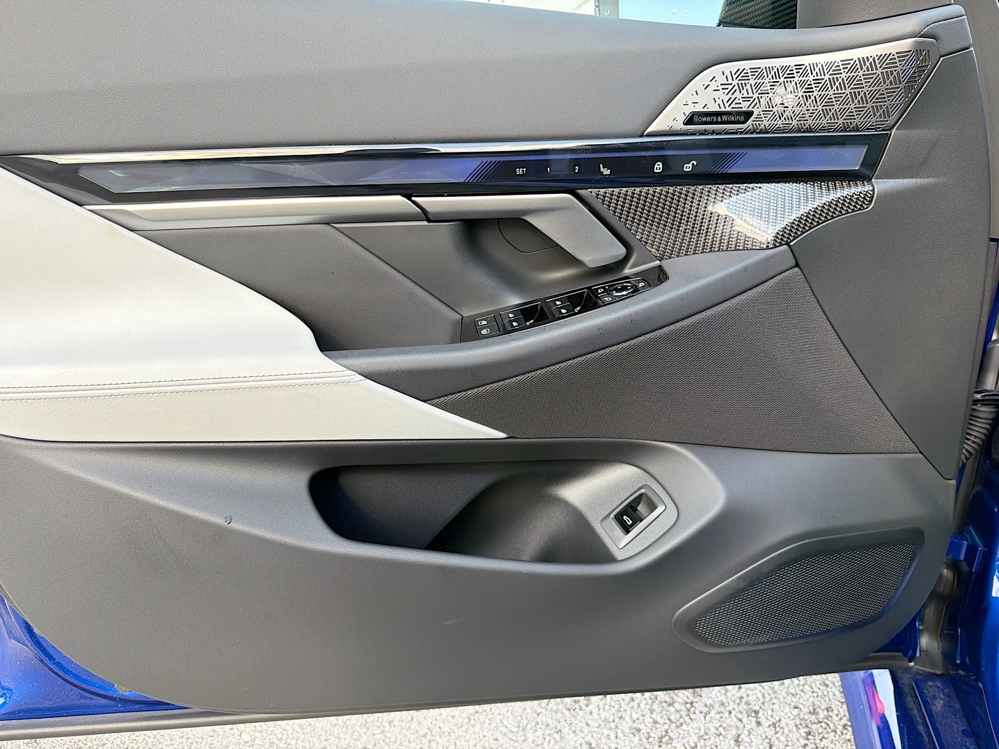 New 2027 Marina Bay Blue Metallic BMW  image 22