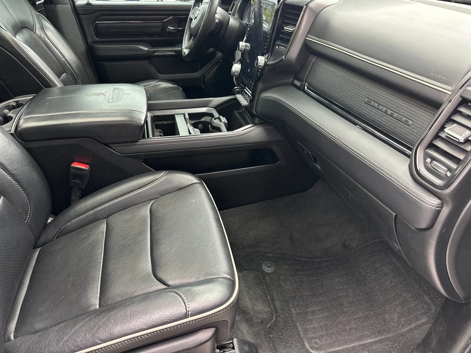 Used 2023 Billet Silver Metallic Clearcoat Ram Limited image 14