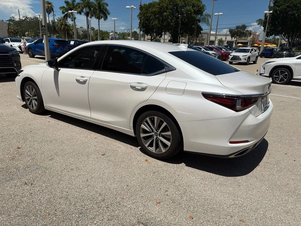 Certified Used 2020 White Lexus 350 image 6