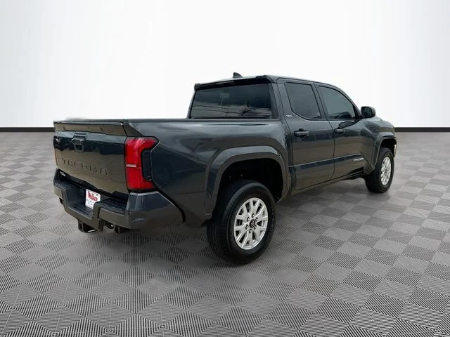 Certified Used 2024  Toyota SR5 image 7