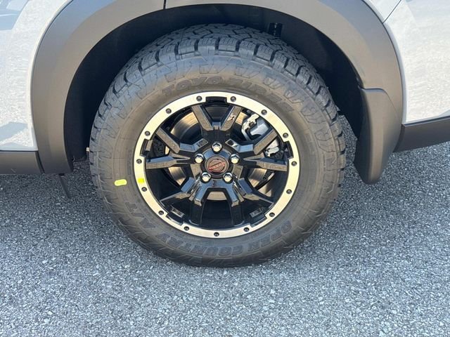 New 2026 Boulder Gray Pearl / Super Black Two-tone Nissan Rock Creek® image 11
