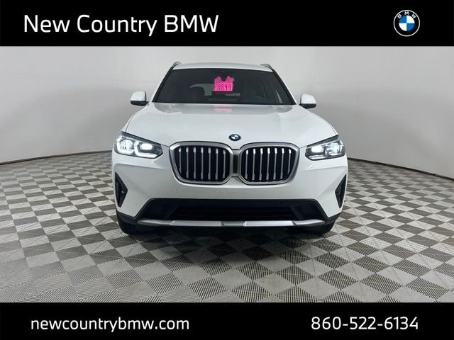 Used 2022 Alpine White BMW xDrive30i image 2