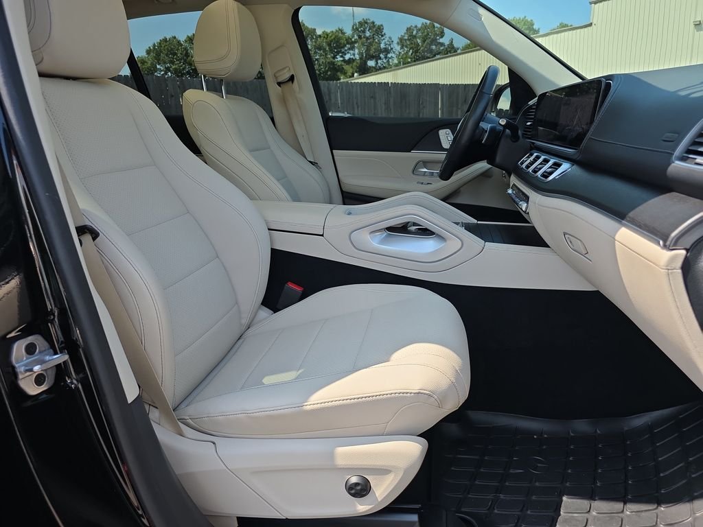 Certified Used 2024  Mercedes-Benz GLE 450 image 16