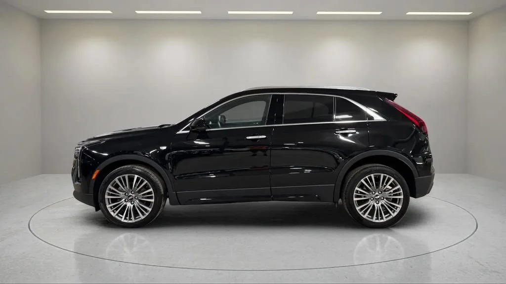 Used 2025 Stellar Black Metallic Cadillac Premium Luxury image 8