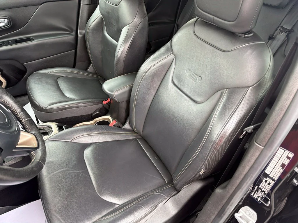 Used 2015 Black Jeep Limited image 24