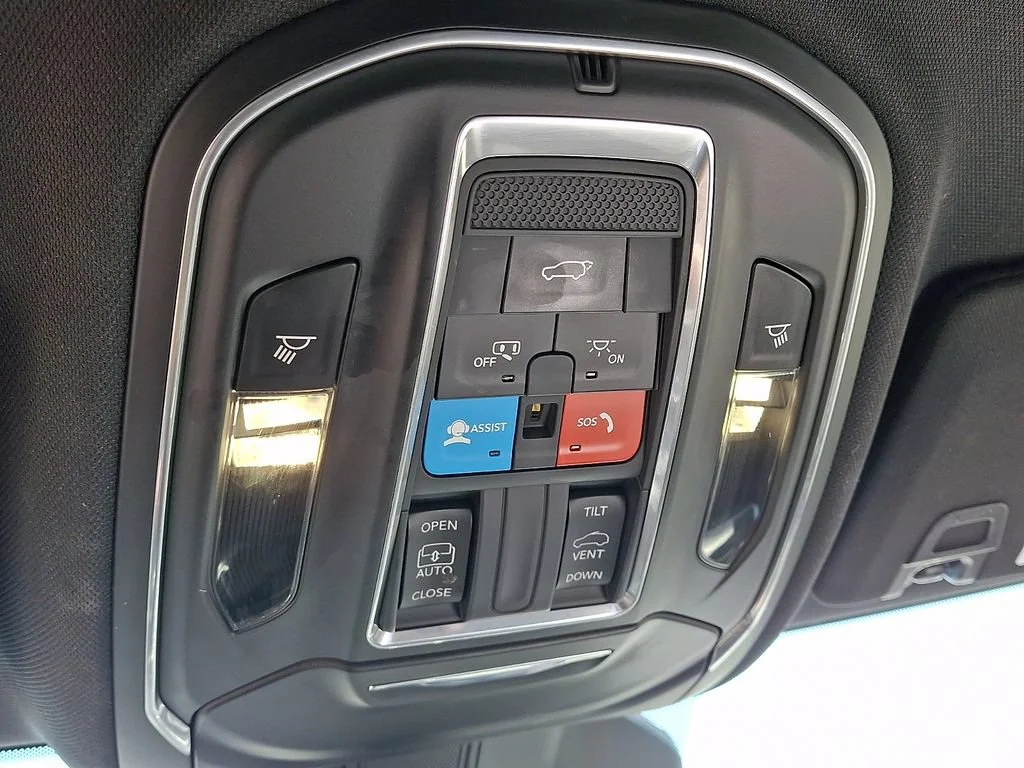 Used 2024 Red Jeep Altitude X 4x4 image 23
