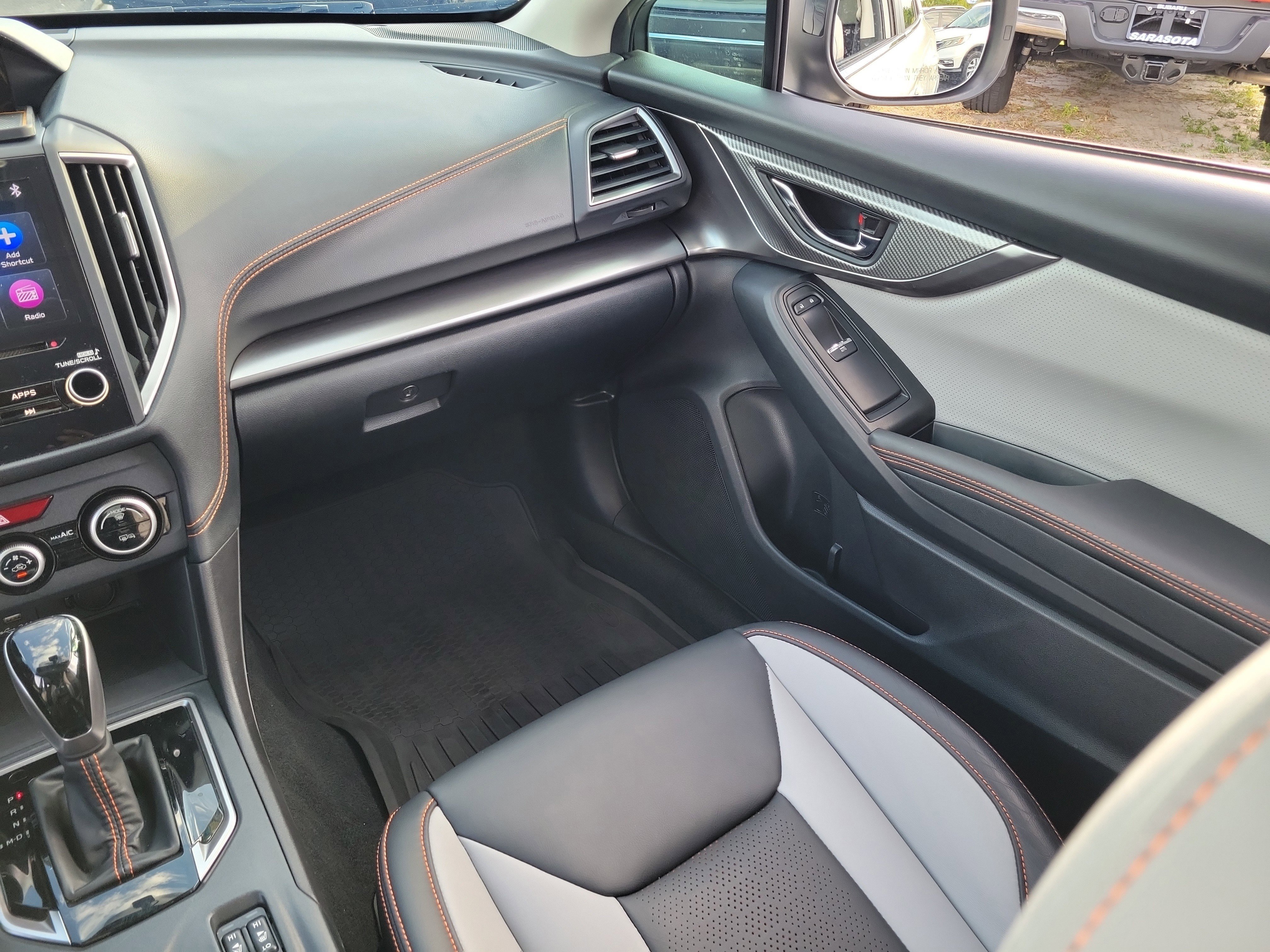 Used 2022 Crystal White Pearl Subaru Limited image 17