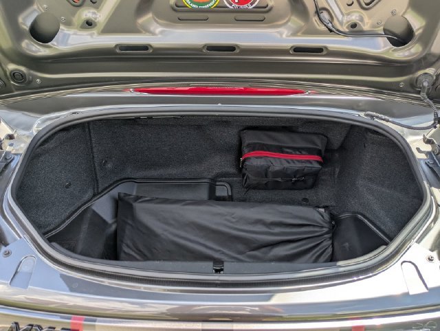Used 2018 Gray Mazda Club image 22