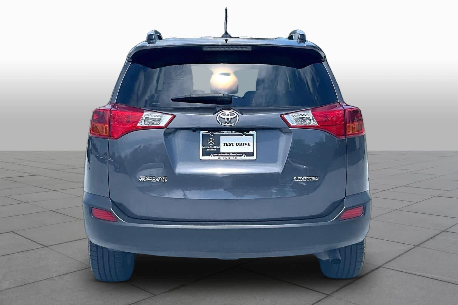 Used 2015 Magnetic Gray Metallic Toyota Limited image 5