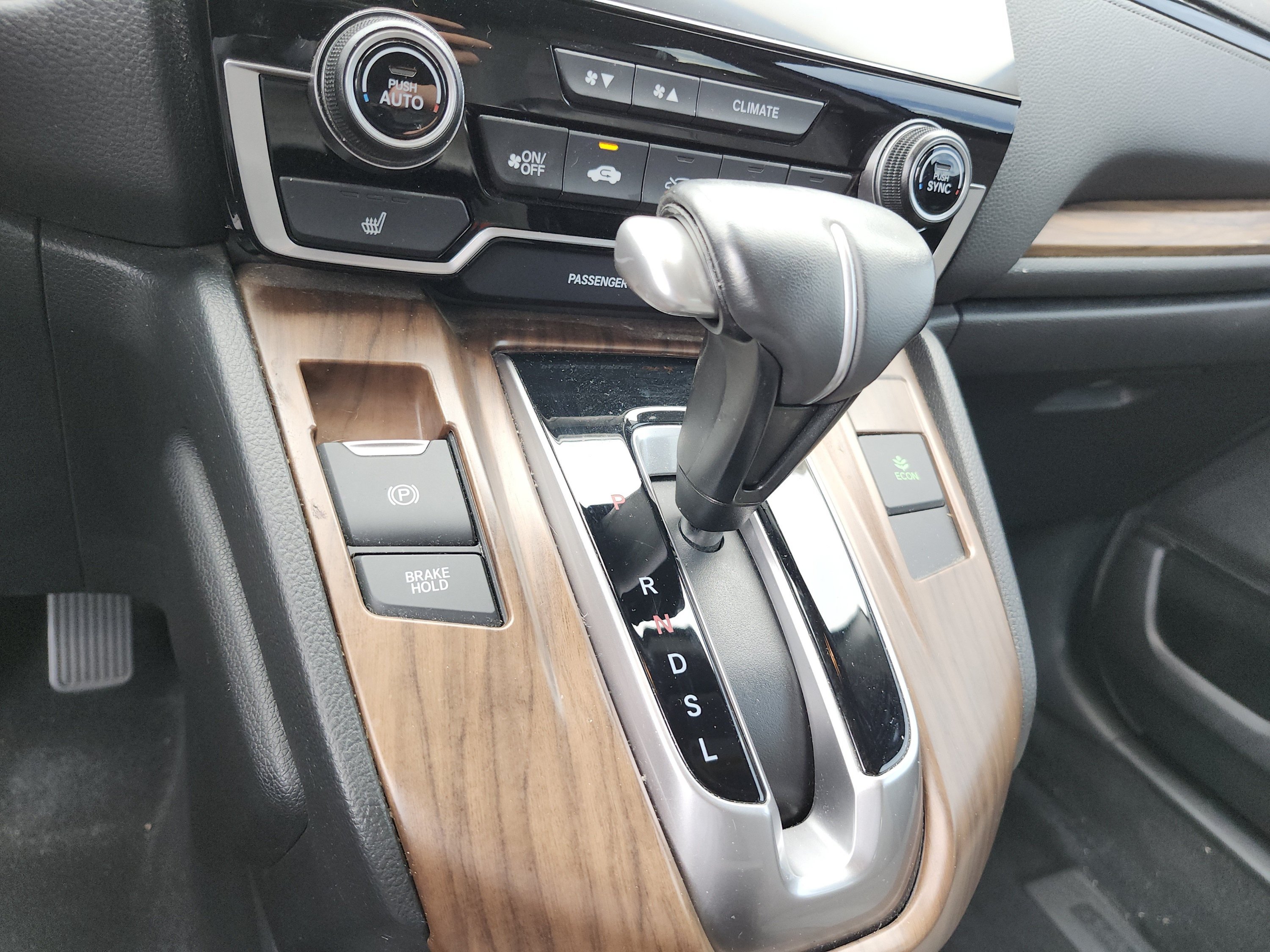 Used 2018  Honda EX-L image 28