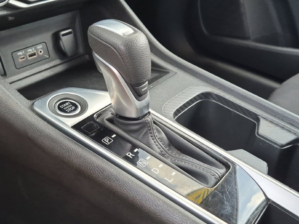 Used 2025 White Nissan SV image 25