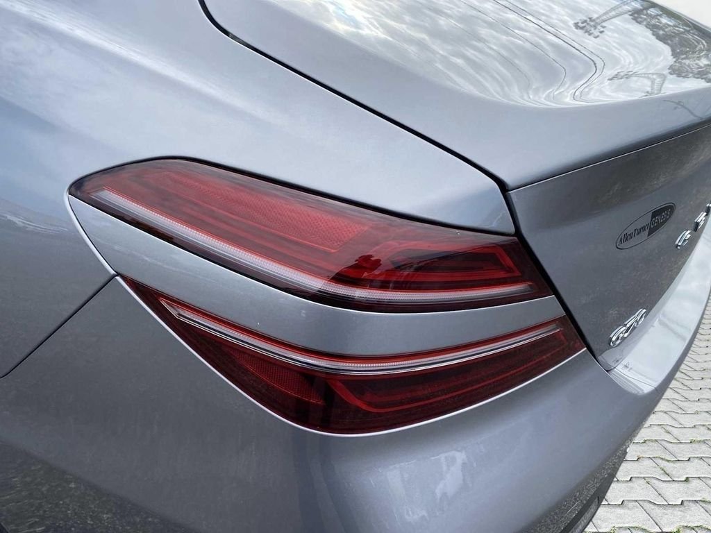 2025 GENESIS G70 Sport Advanced - Photo 10
