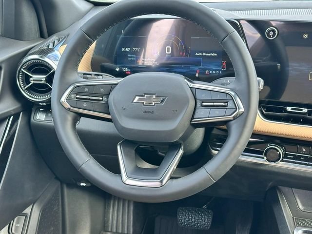 New 2026 Polar White Tricoat Chevrolet ACTIV image 6