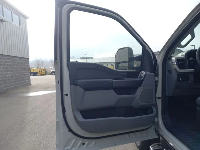 New 2026 Avalanche Ford XLT image 10
