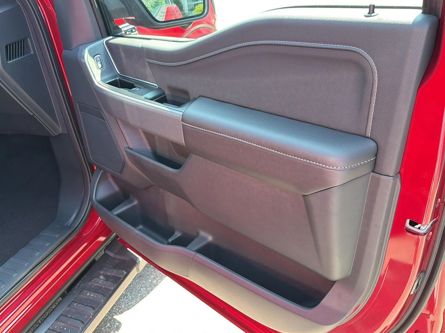 New 2026 Ruby Red Metallic Tinted Clearcoat Ford XLT image 20