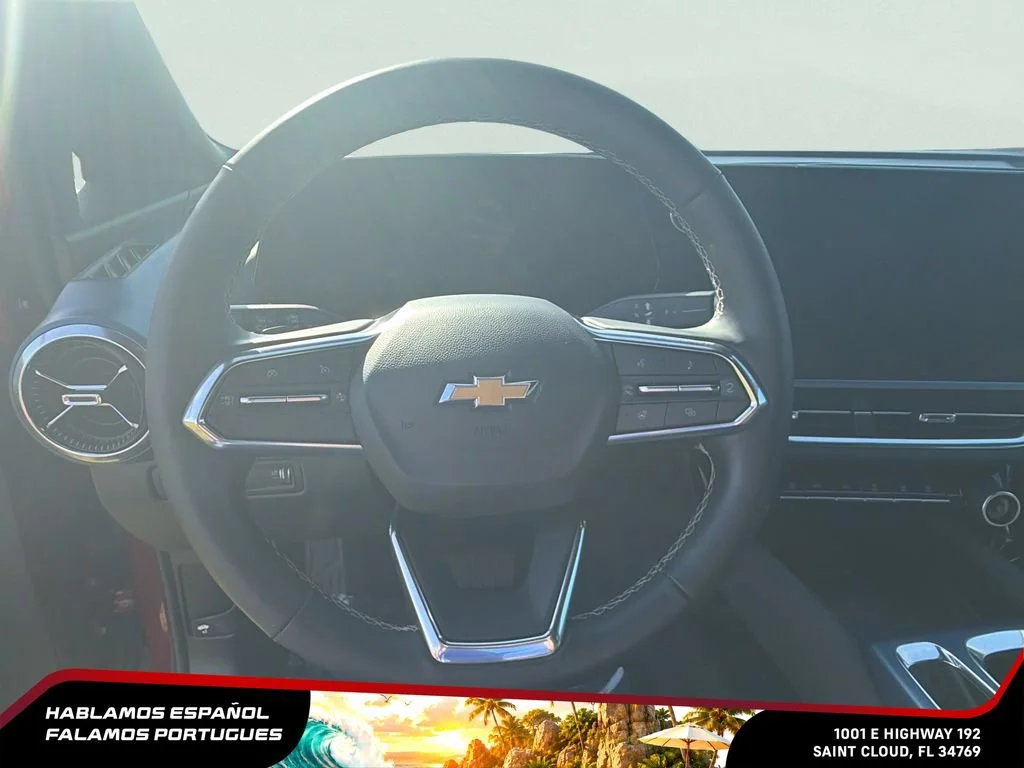 Used 2025 Radiant Red Tintcoat Chevrolet LT image 17
