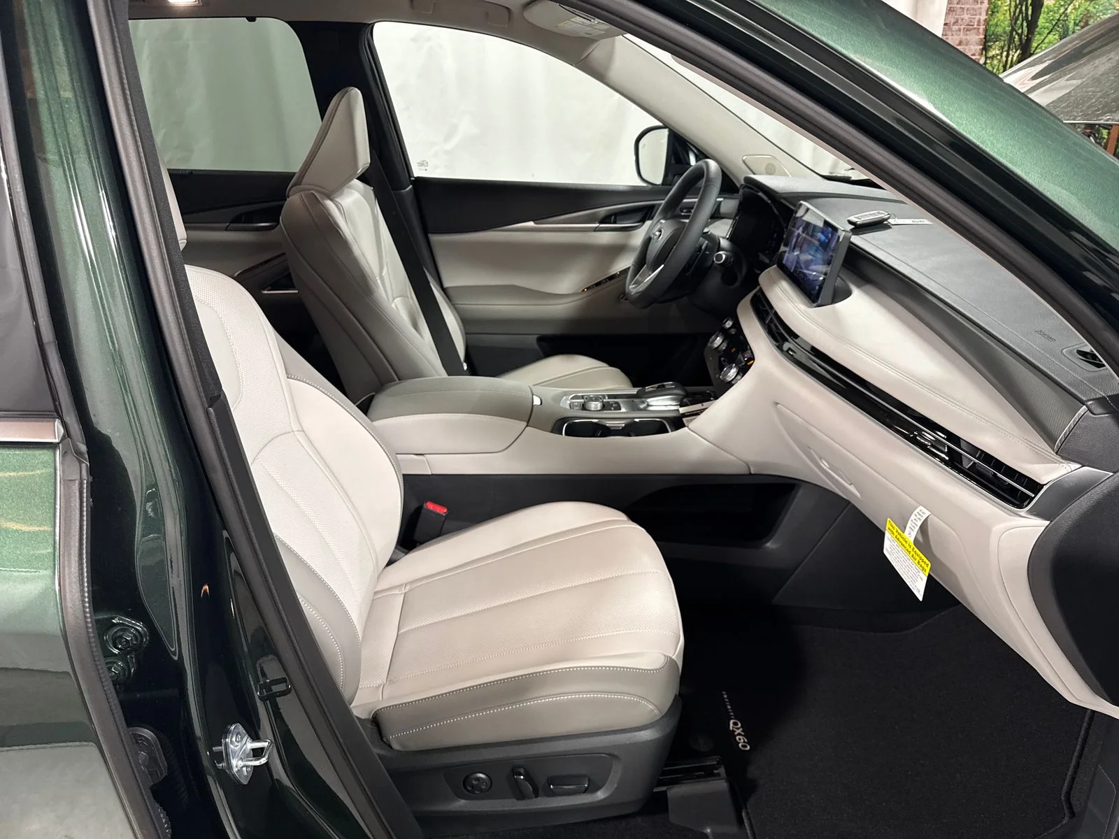 2026 INFINITI QX60 LUXE - Photo 26