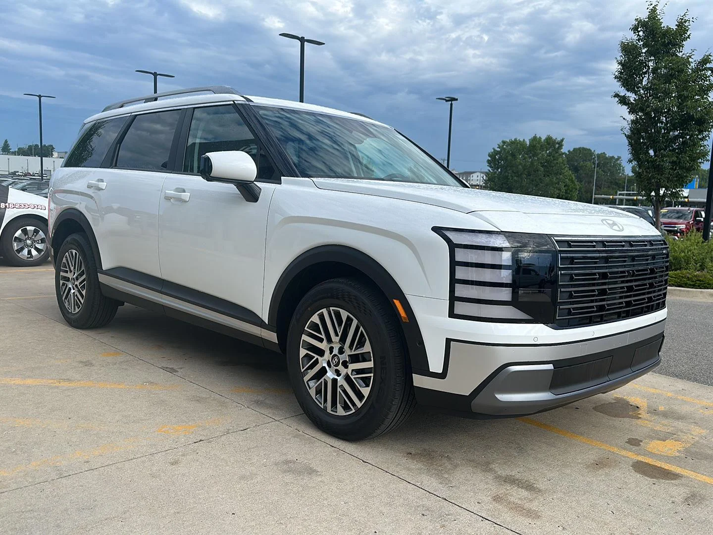 New 2026 Creamy White Pearl Hyundai SEL Premium 7P image 5