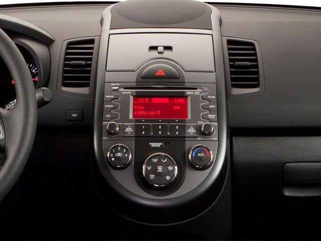 Used 2010 Alien Kia ! image 14