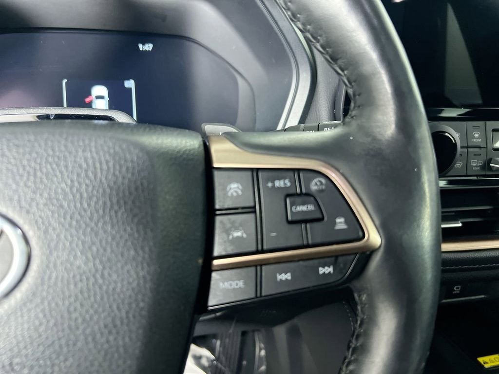 Used 2024  Toyota MAX Platinum image 17
