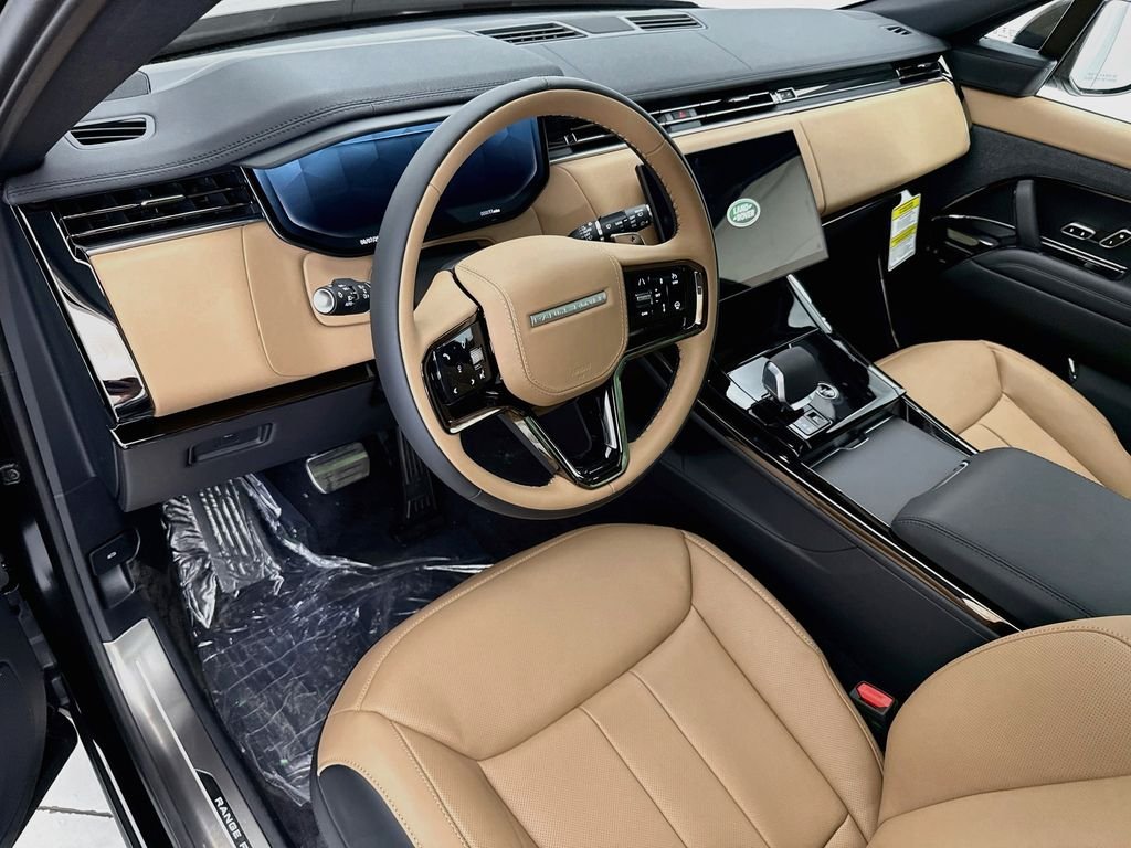New 2026 Santorini Black Land Rover Dynamic SE image 10