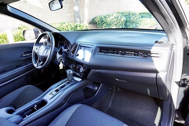 Used 2021  Honda Sport image 9