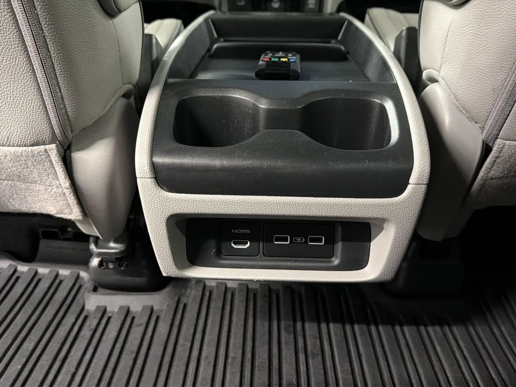 Used 2023 Gray Honda Elite image 17