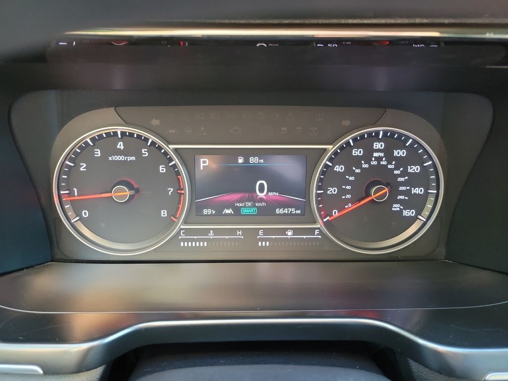Certified Used 2022 Gravity Gray Kia LX image 26