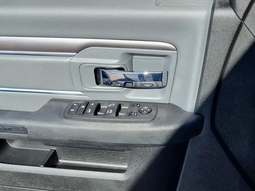 2023 RAM Ram 1500 Classic SLT - Photo 5