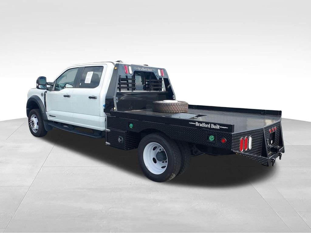 Used 2025 White Ford XL image 3