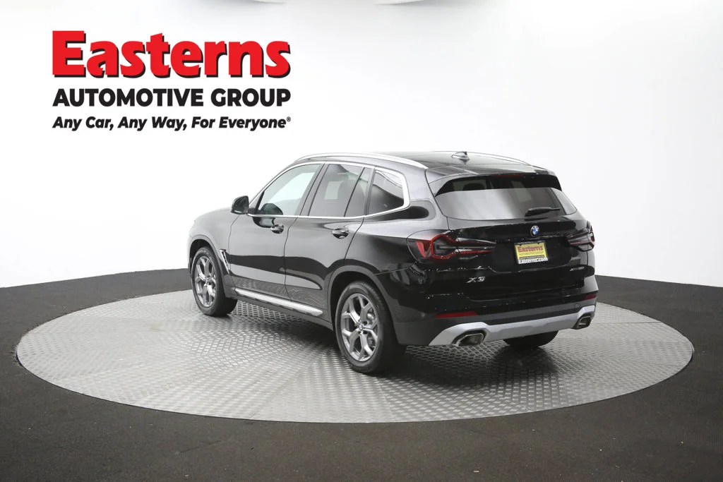 Used 2024 Black BMW xDrive30i image 69