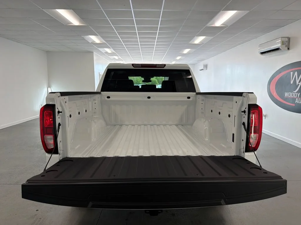 New 2026 Summit White GMC Pro image 8