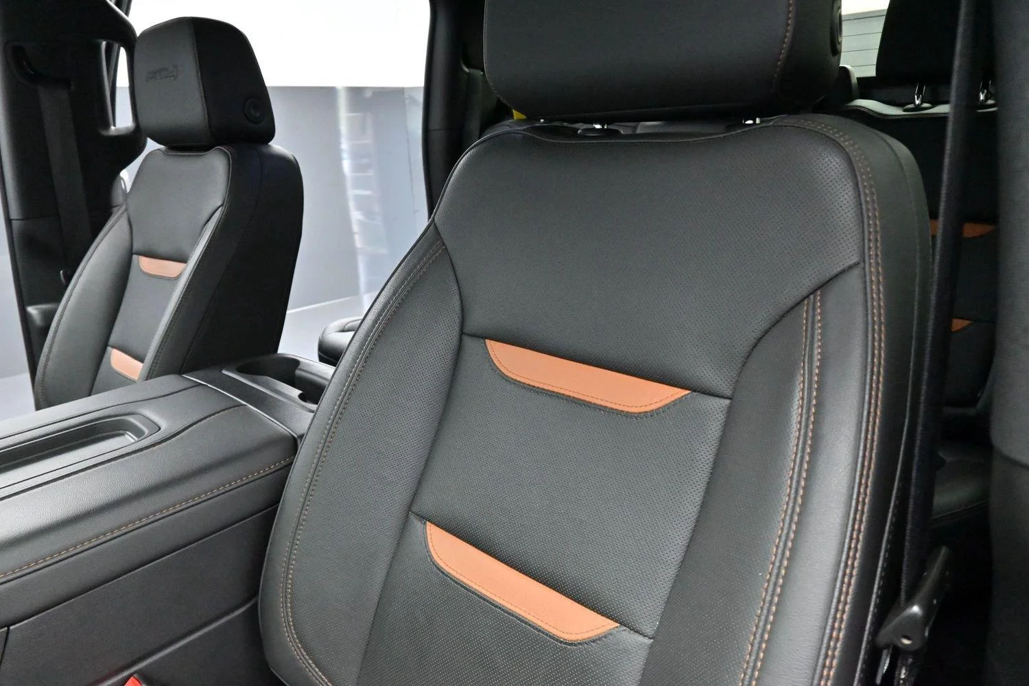 Used 2020 CARBON BLACK METALLIC GMC AT4 image 15
