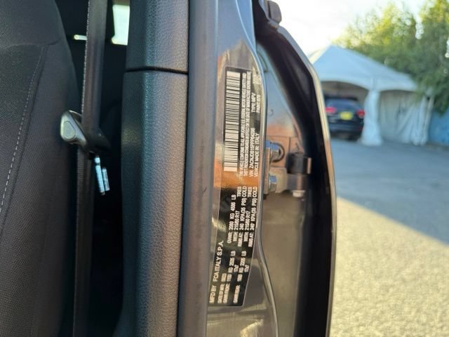 Used 2023 Graphite Gray Jeep Latitude image 25