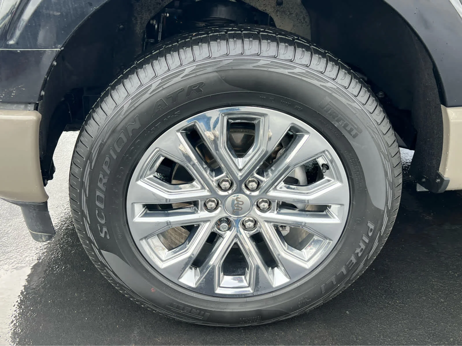 Certified Used 2025 Agate Black Ford King Ranch image 13