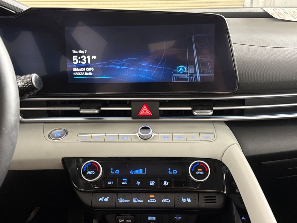 2025 Hyundai Elantra Limited - Photo 20