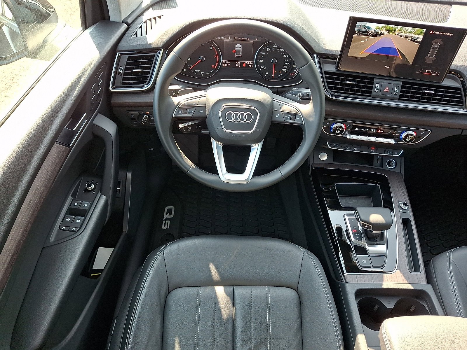 Used 2023 Mythos Black Metallic   0E0e Audi S line Premium image 12