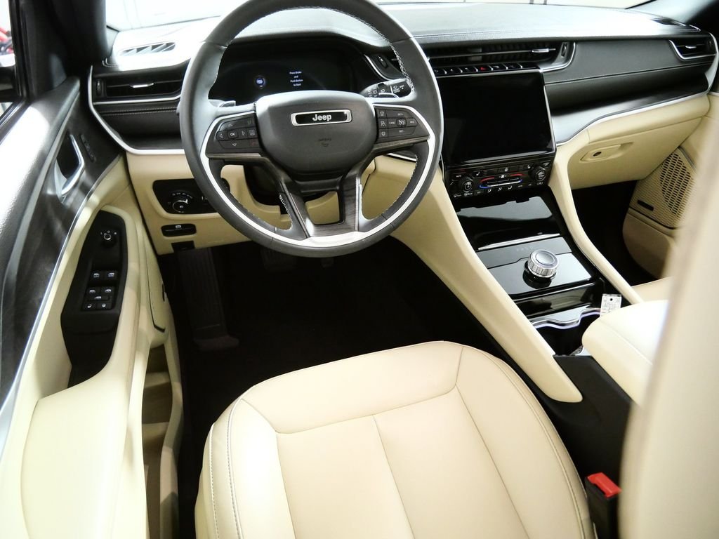 Used 2023 Black Jeep Limited image 2