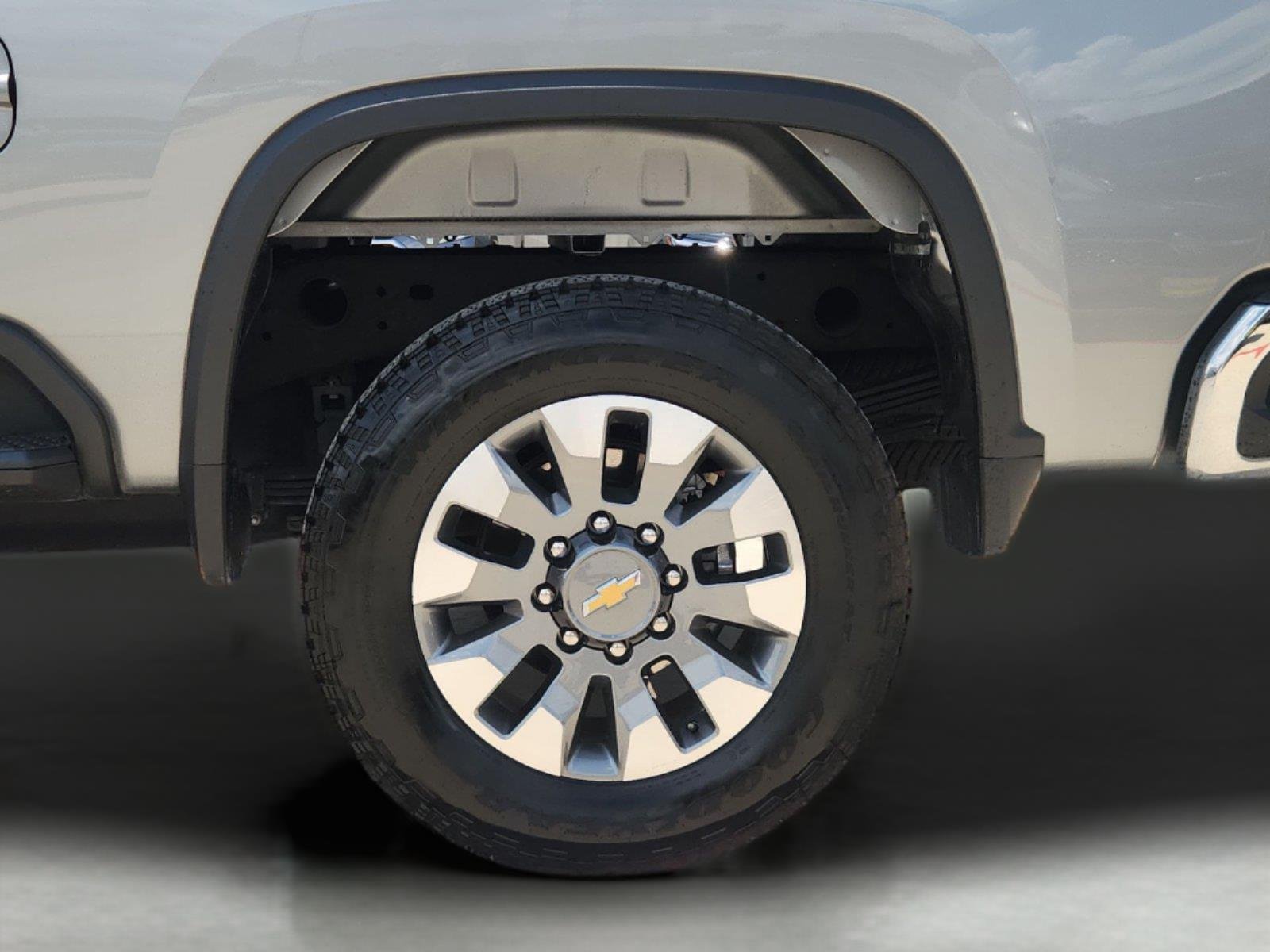 2025 Chevrolet Silverado 2500 HD photo 32 of 33