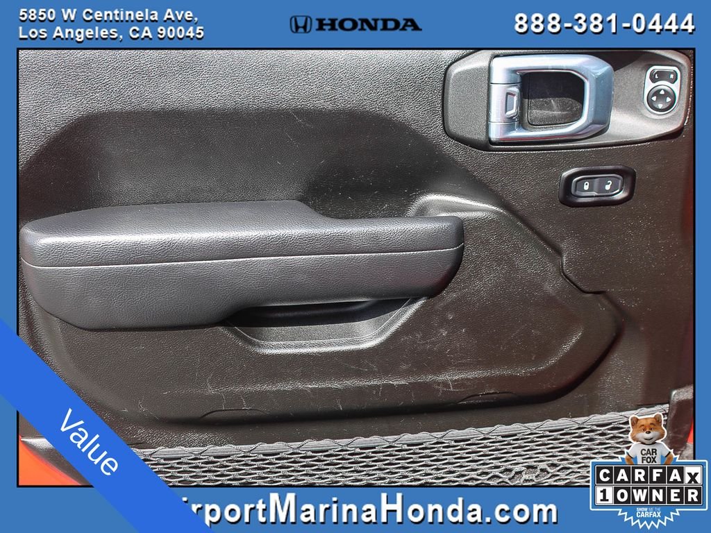 Used 2025 Red Clearcoat Jeep Rubicon image 25