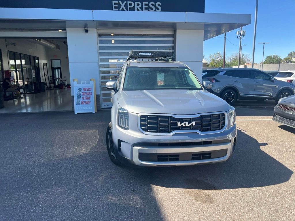 Used 2024 Silver Kia S image 5