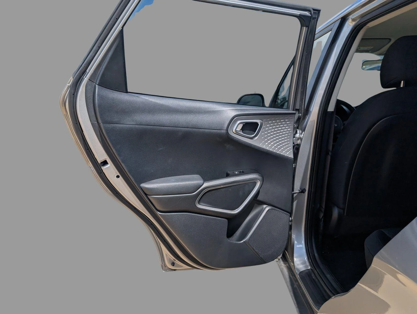 Used 2025 Steel Gray Kia LX image 13