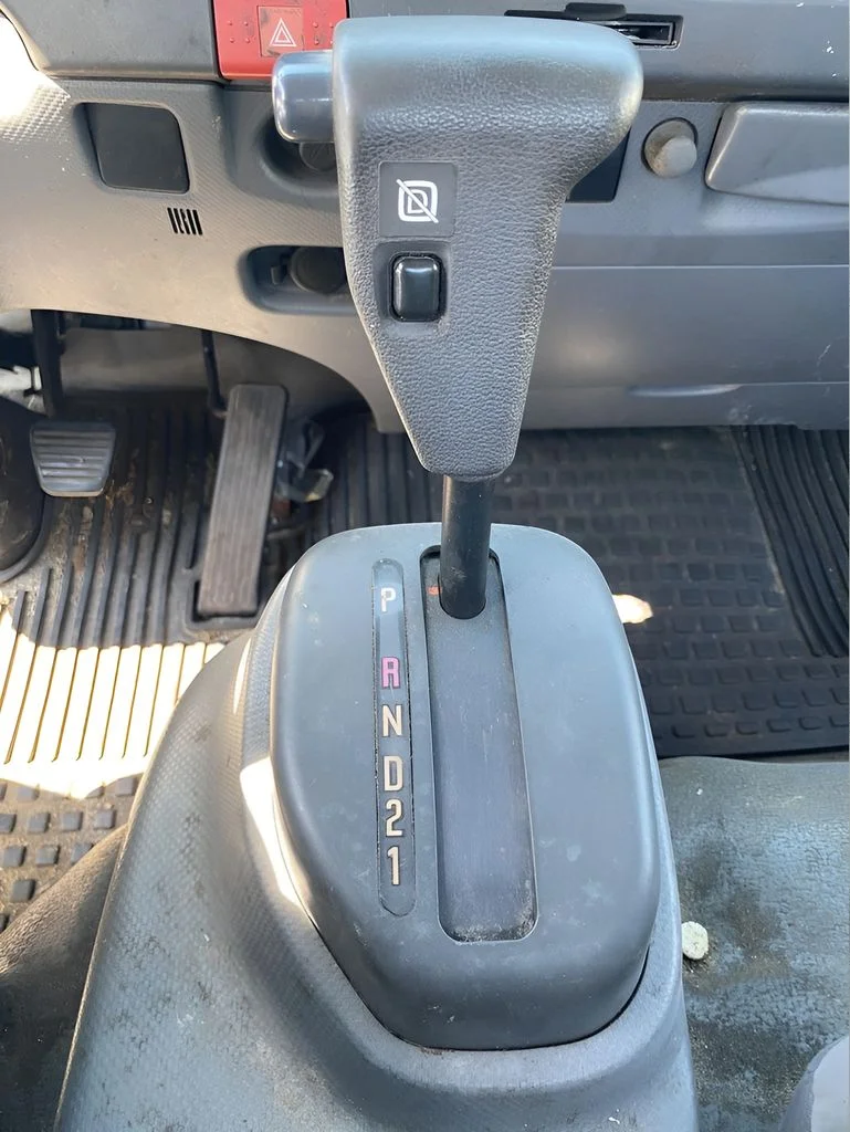 Used 2011  Isuzu NPR HD DSL REG image 19
