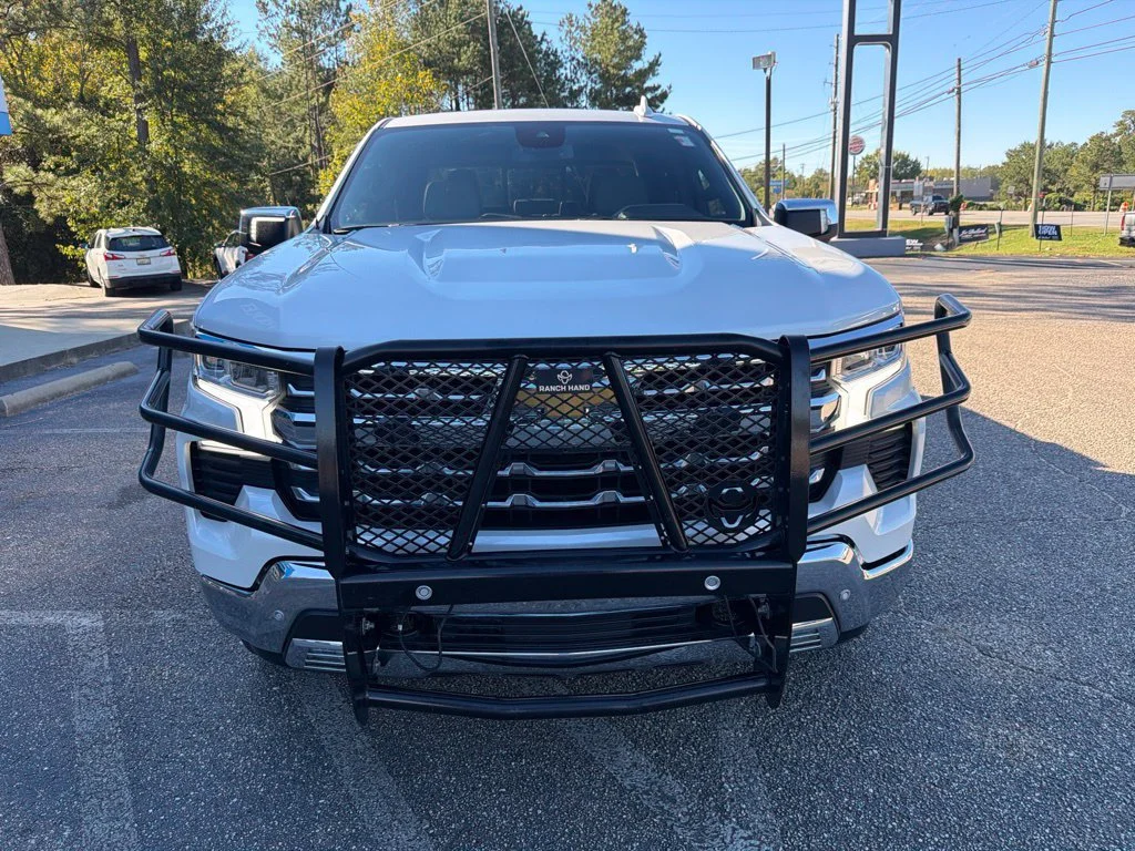 Used 2024 Iridescent Pearl Tricoat Chevrolet LTZ image 8