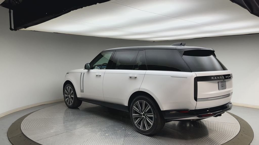 New 2026 Icy White Satin Land Rover Autobiography image 4