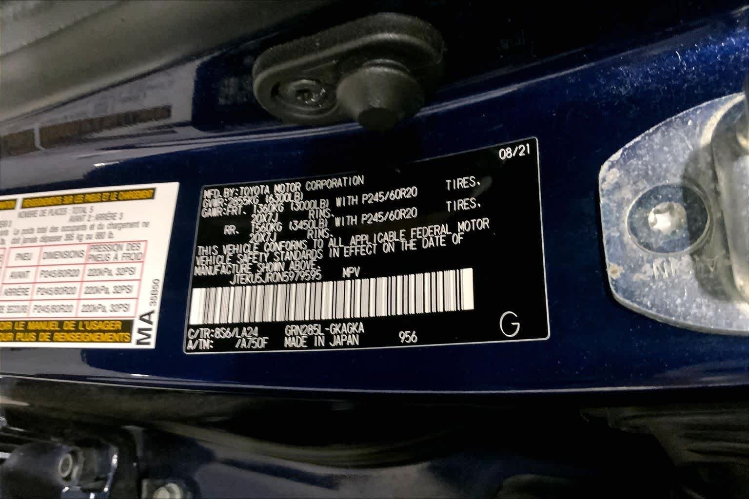 Used 2022 Nautical Blue Metallic Toyota Limited image 37