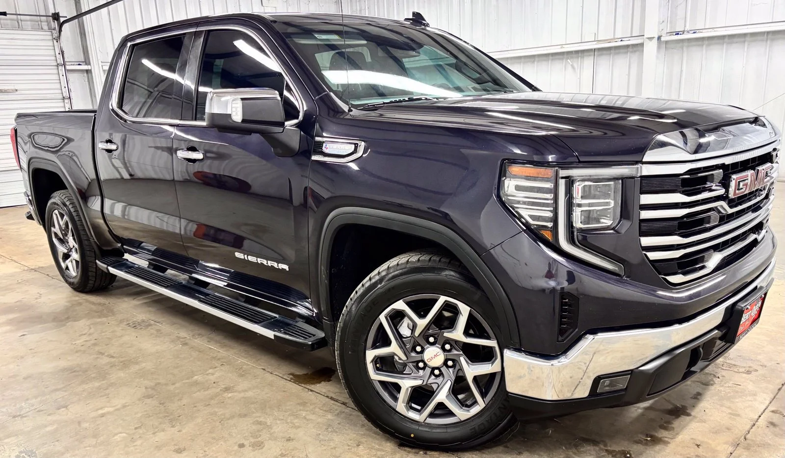 Used 2022 Silver GMC SLT image 1