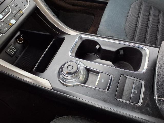 Used 2019 White Ford  image 6