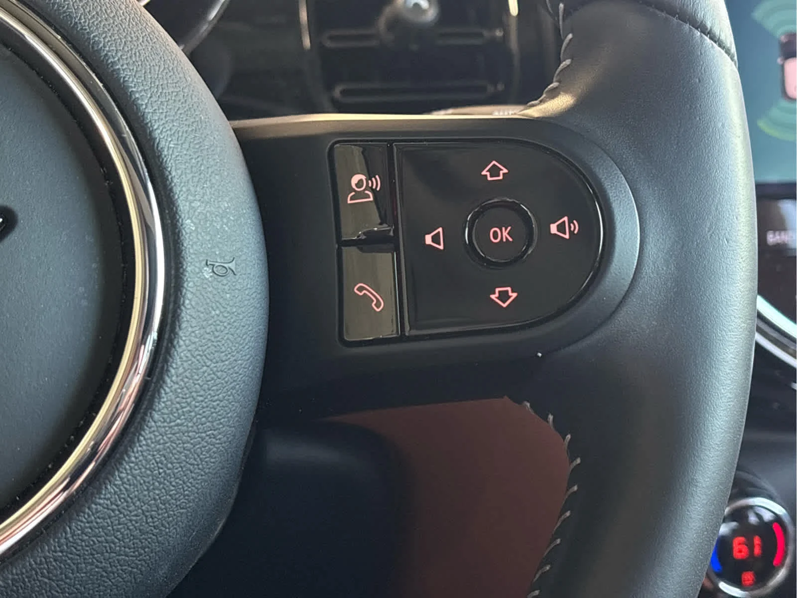 Used 2024  MINI Cooper SE image 15