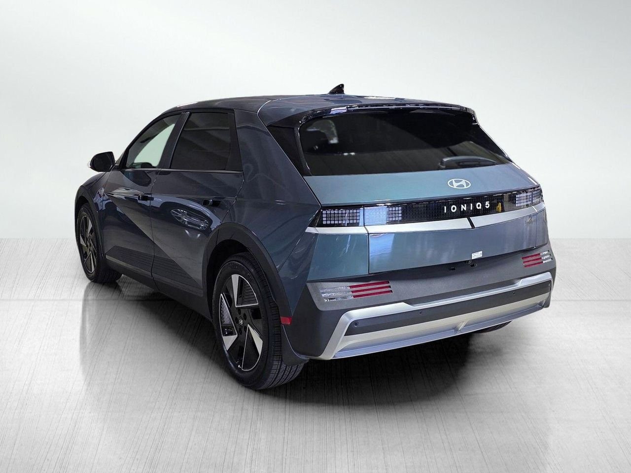 New 2026 Digital Teal Hyundai SEL image 5